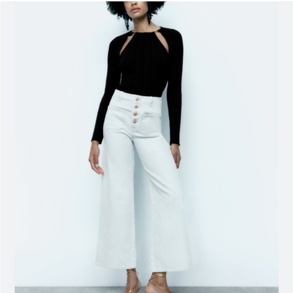Zara high rise wide leg jeans with gold buttons - Picture 2 of 9